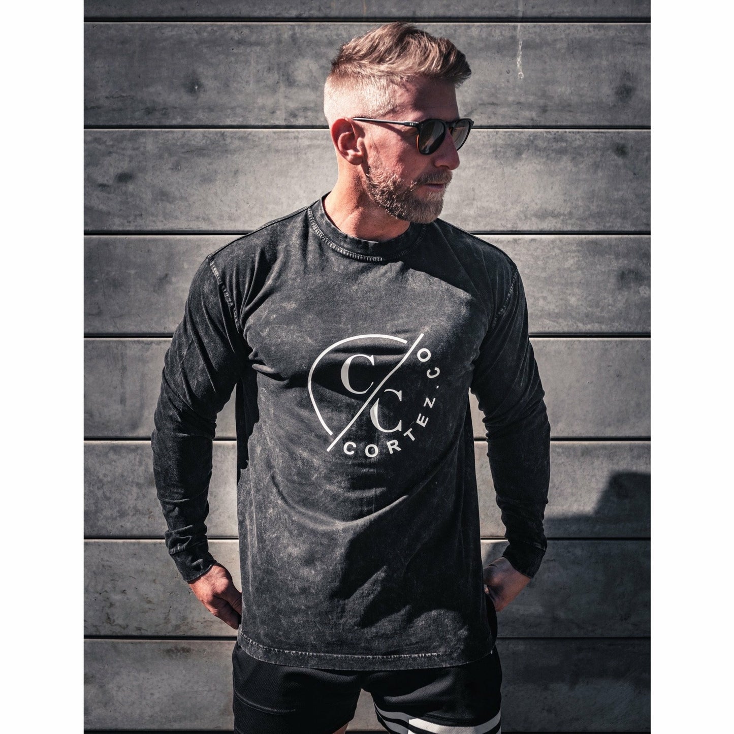 Black Timeless L/S T-Shirt